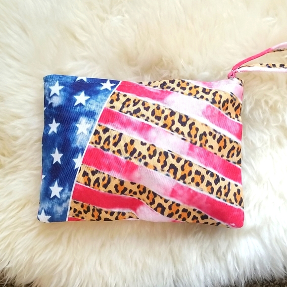 Canvas American Flag Leopard Cosmetic Bag - Picture 4 of 8